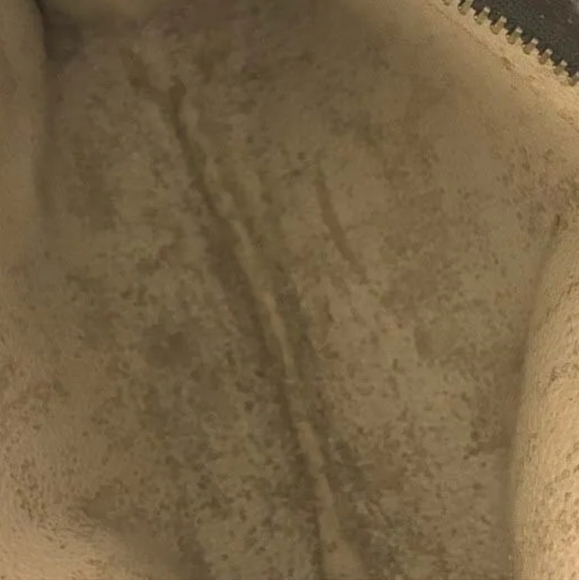 Louis Vuitton Monogram Poche Toilette 15 Cosmetics Pouch Purse. Watch Video. - Picture 5 of 9